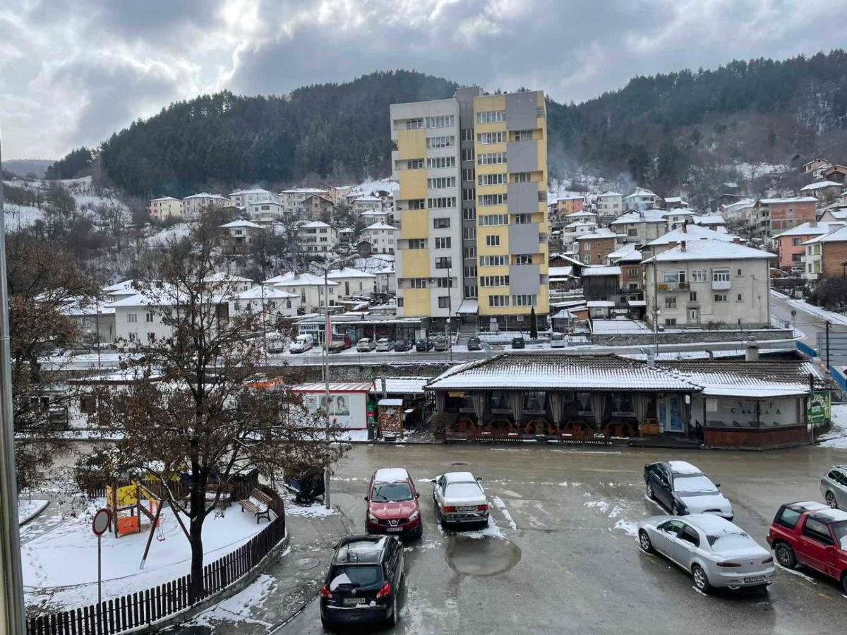 Апартамент Родопско Мече เดวิน ภายนอก รูปภาพ